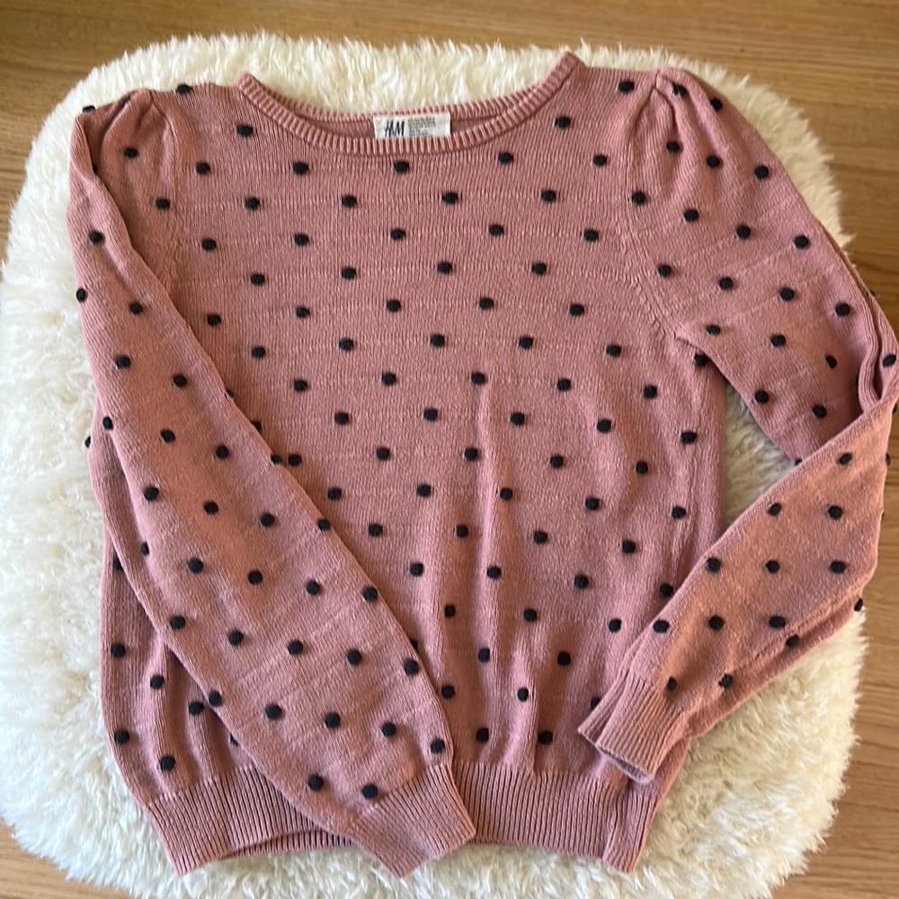 H&M pink sweater with black polka dots.